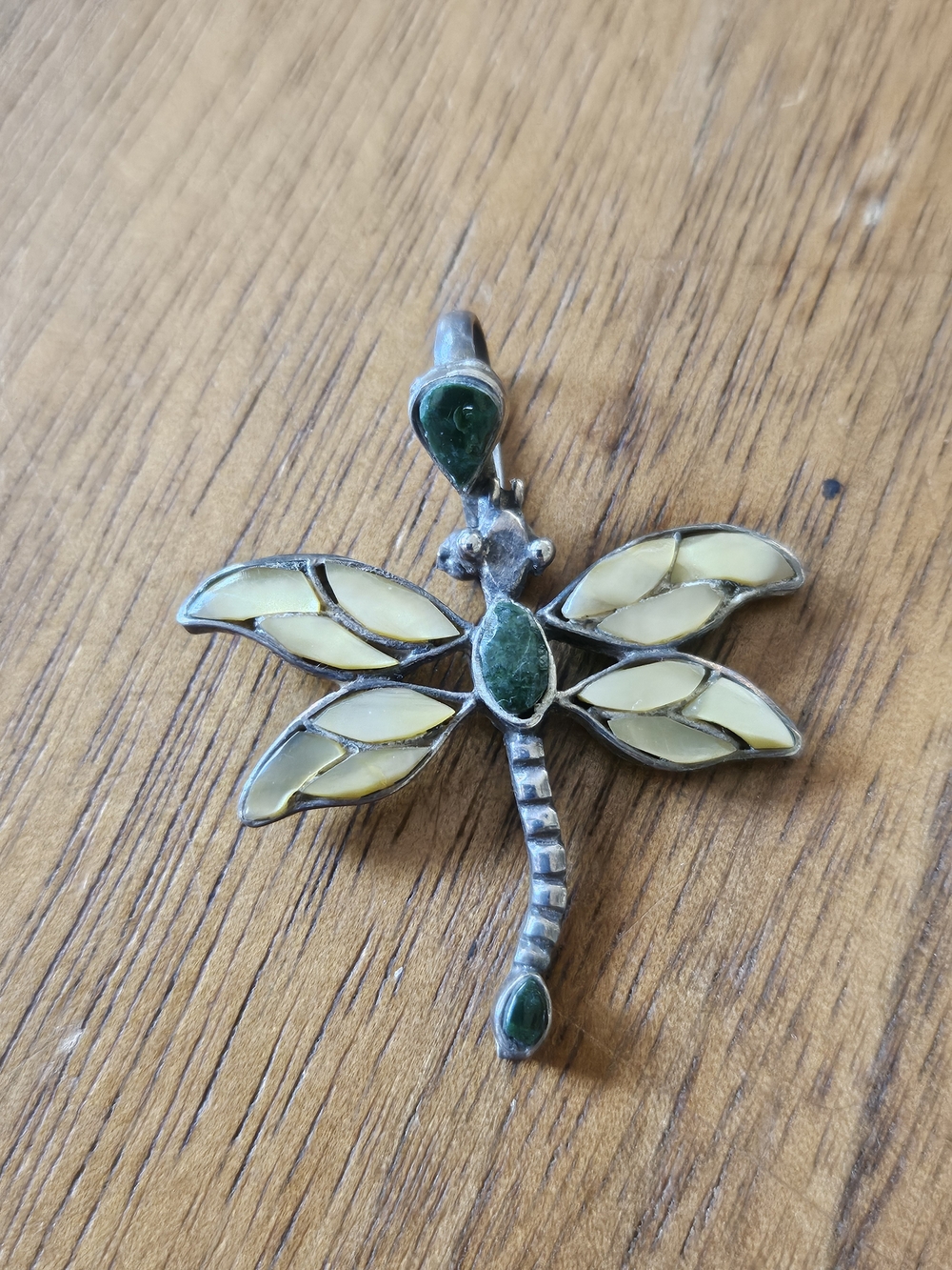 925 Sterling Silver Dragonfly Pendant Green Stones & Mother Of Pearl